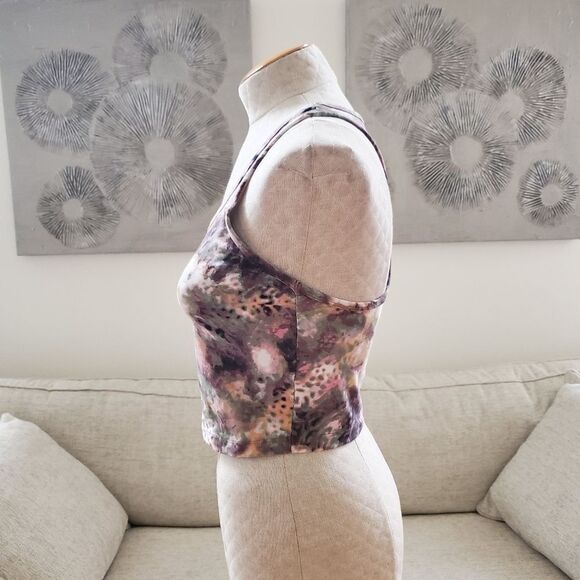 Calvin Klein Performance Printed Racerback Cropped Tank Top - Picture 5 of 13